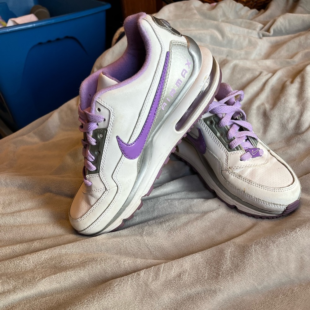 Nike air max sneakers